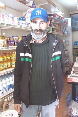 Hassan, der Althippie, heute im "Laden fr alles" ...