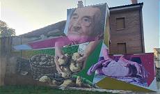 Große Gemälde an Hauswänden ... Große Gemälde an Hauswänden ...